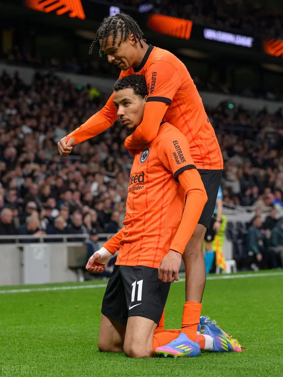 今夜欧联传出新动向，切尔西扳平良机，管理层表态——球迷炸锅，身体对抗强度拉满(今日皇马欧冠遇切尔西劲敌)