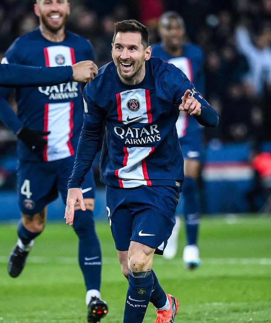 梅西在切尔西比赛中关键助攻,高光表现引发热议!的简单介绍 梅西在切尔西比赛中关键助攻,高光表现引发热议!的简单介绍